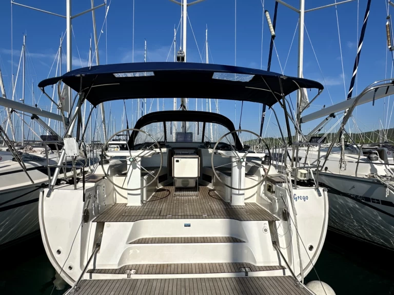 Sailboat rental in Sukošan - Bavaria Cruiser 45