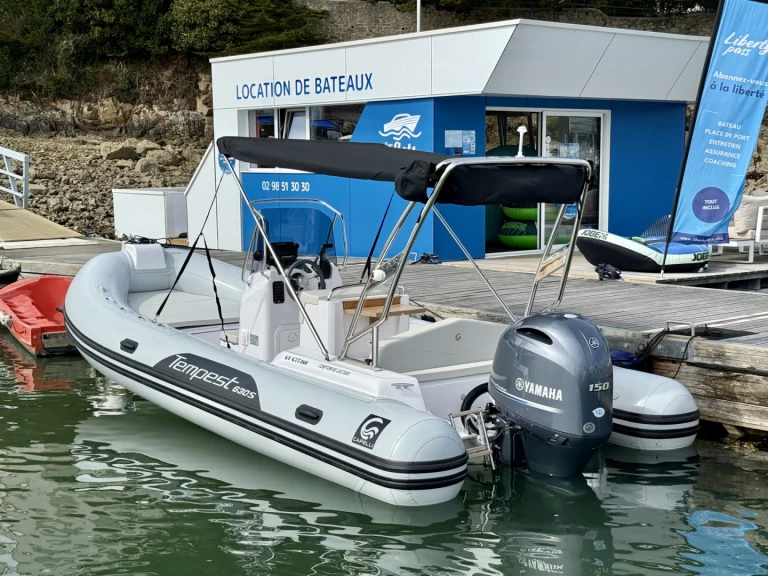 Boat rental Capelli Tempest 630 in Combrit on Samboat