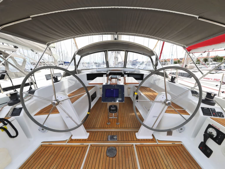 Sailboat for rent Biograd na Moru at the best price