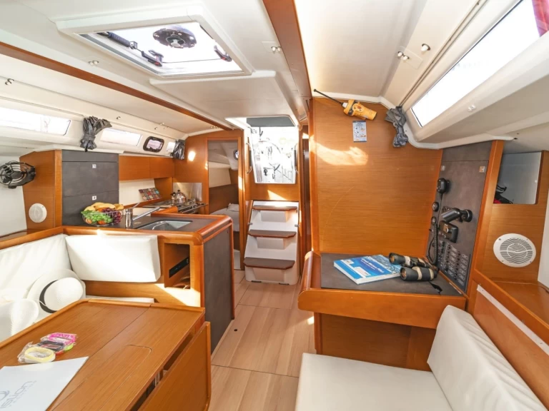 Bareboat Rental Sailboat Jeanneau with a boat licence