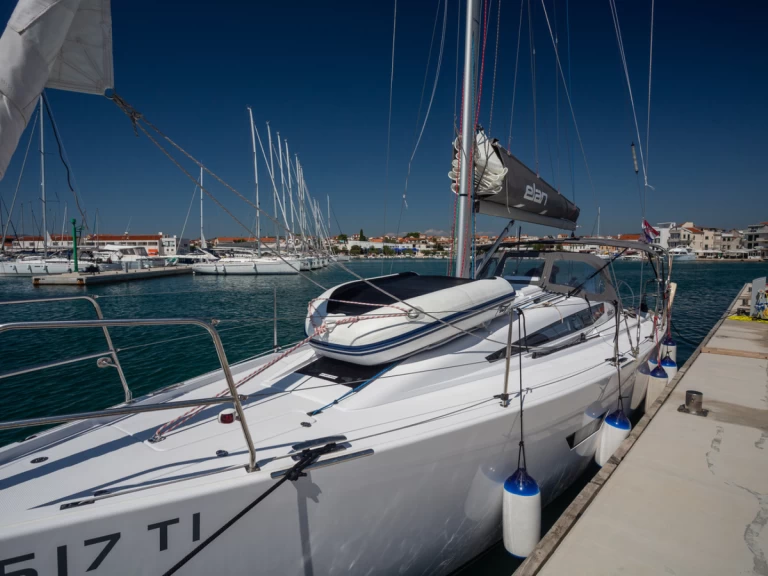 Sailboat rental in Betina - Elan E4
