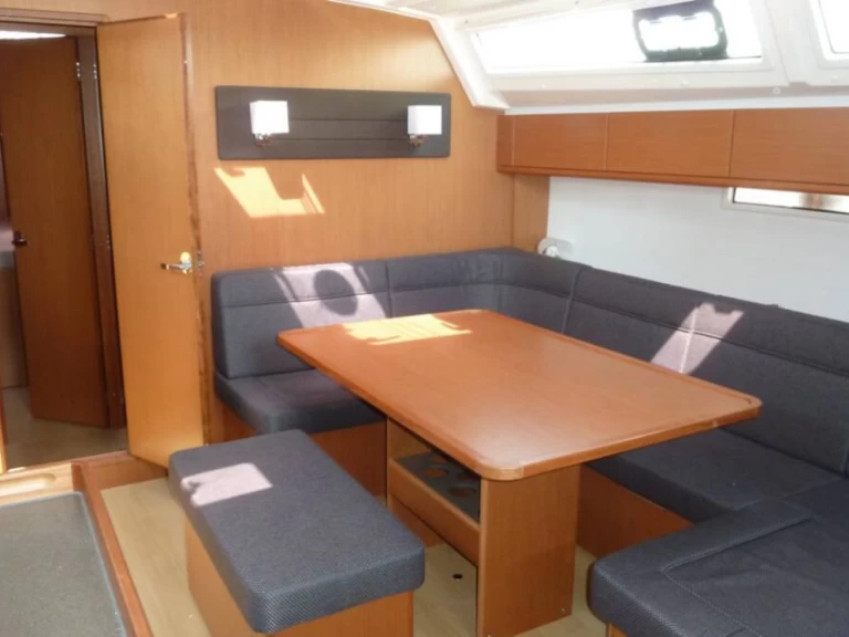 Rent a Bavaria Cruiser 46 Marmaris