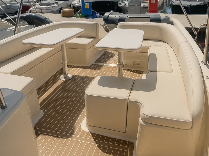 Bareboat Rental Motorboat Mano Marine with a boat licence