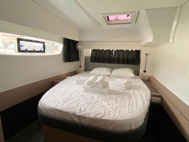 Bareboat Rental Catamaran Fountaine Pajot with a boat licence