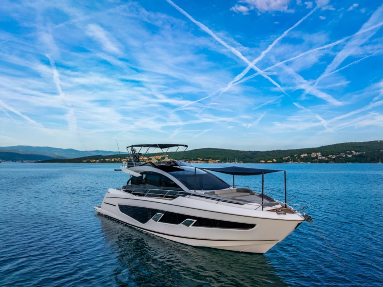 Luxury Yacht rental with or without captain Sunseeker Rijeka