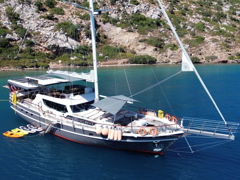 Yacht charter Göcek cheap Gulet