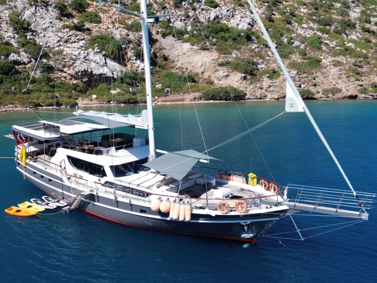 Yacht charter Göcek cheap Gulet