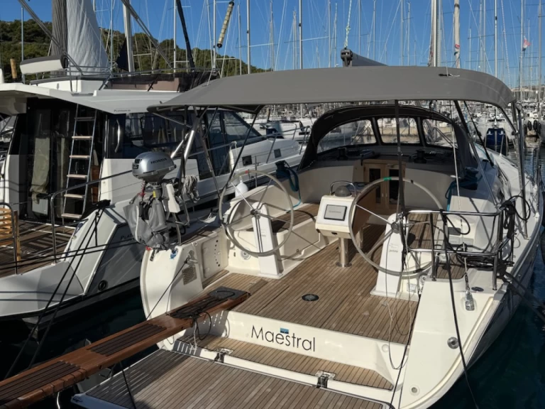 Sailboat for rent Rogoznica at the best price
