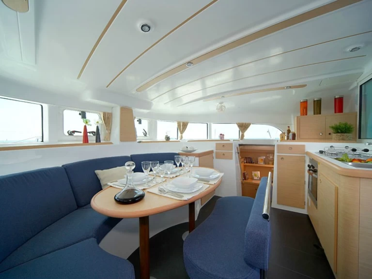 Yacht charter Biograd na Moru cheap Lagoon 380