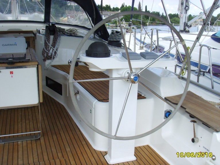 Yacht charter Lefkáda cheap Cruiser 45