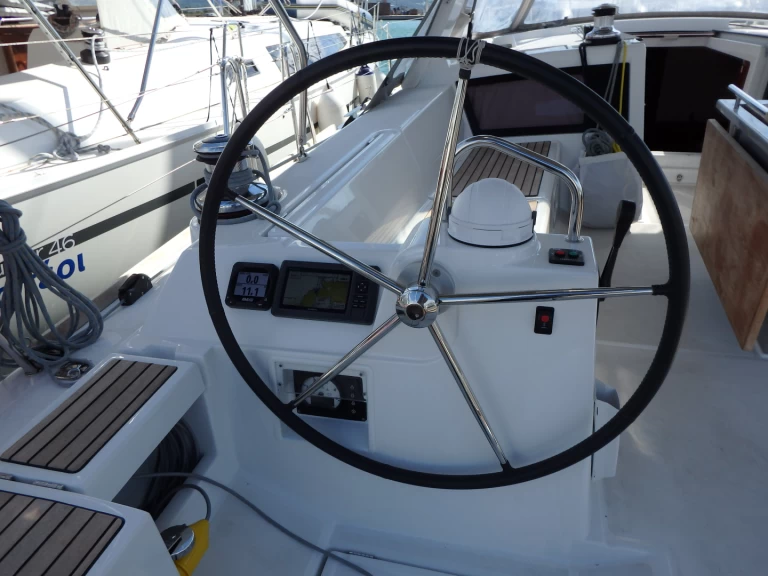 Sailboat rental in Lefkáda - Bénéteau Oceanis 48