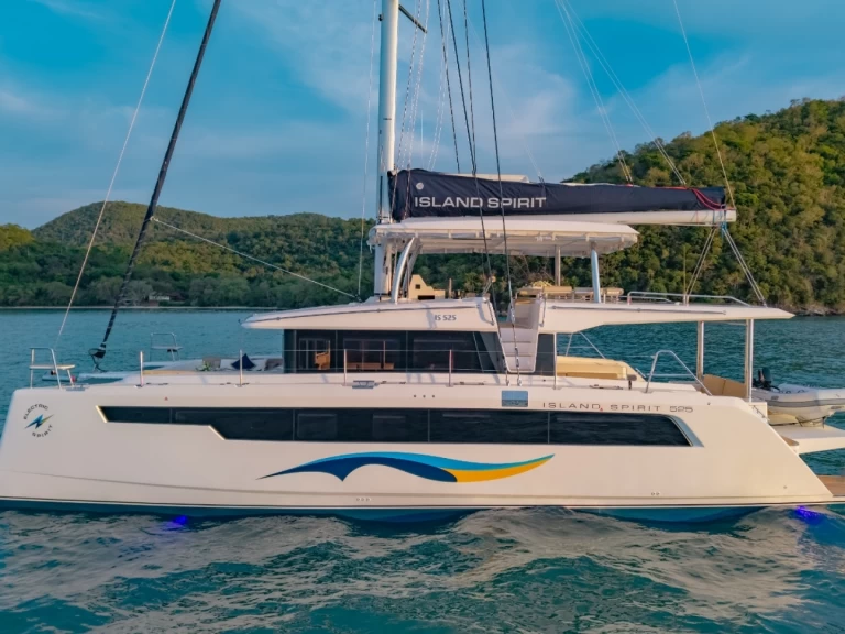 Boat rental Island Spirit Yachts Island Spirit 525E in Mai Khao on Samboat