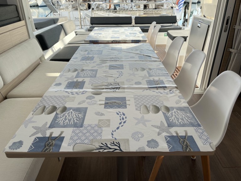 Catamaran for rent Lefkáda at the best price