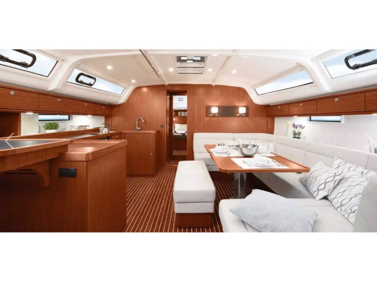 Sailboat for rent Skiathos at the best price