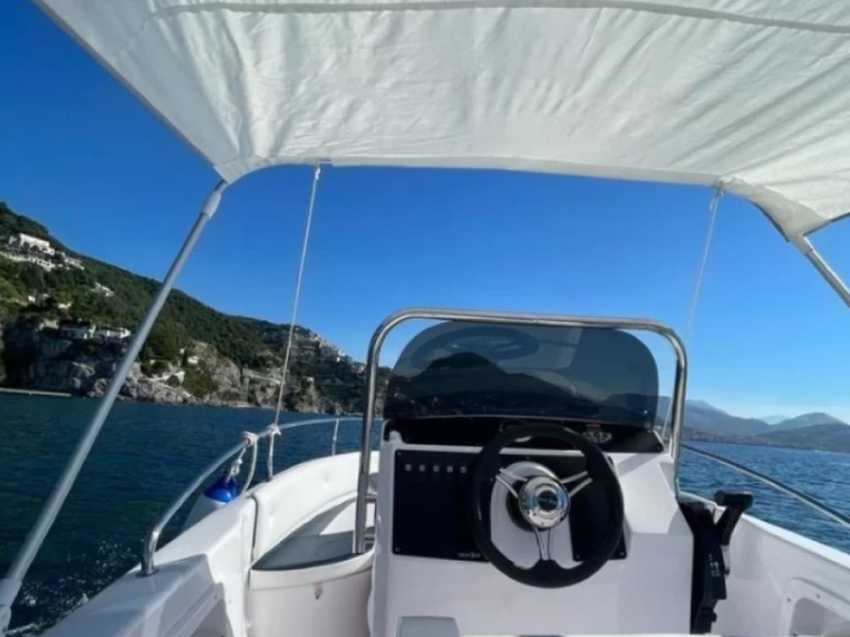 Motorboat rental in Cetara - Orizzonti Syros 190