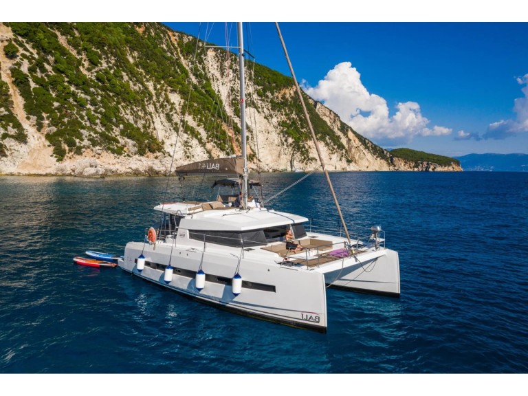 Bali Bali 4.1 charter bareboat or captained in  Alimos