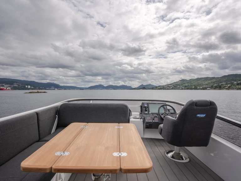 Boat rental Viknes Skilso 39 FLY in Sukošan on Samboat