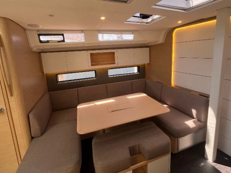 Rent a Dufour Dufour 41 Bandol