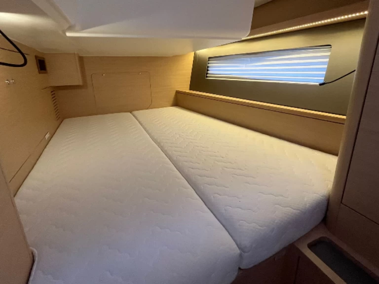 Sailboat rental with or without captain Dufour Bandol