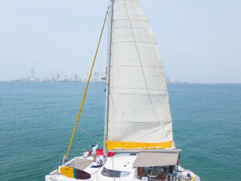 Bareboat Rental Sailboat Fountaine Pajot with a boat licence