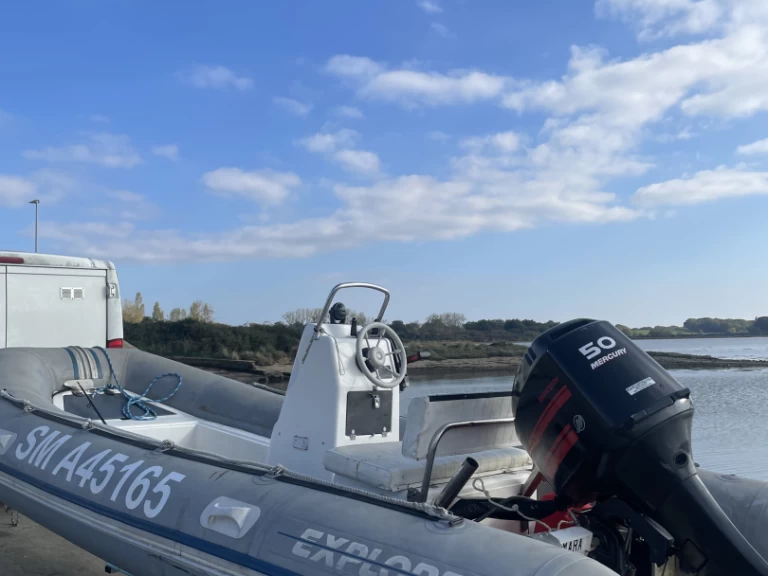 RIB rental in Vannes - Explorer 5.25