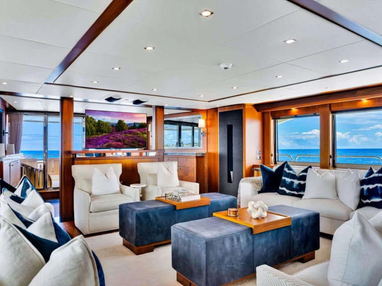 Bareboat Rental Luxury Yacht Sunseeker with a boat licence