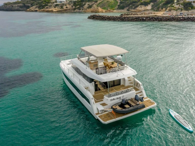 Bareboat Rental Luxury Yacht Fountaine Pajot with a boat licence