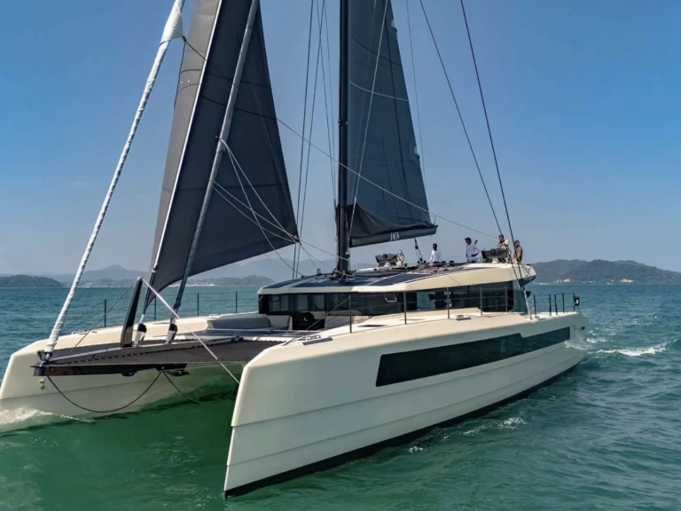 Luxury Yacht for rent Imperia at the best price