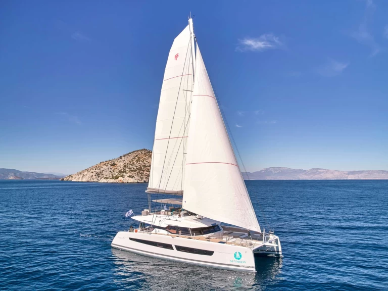 Bareboat Rental Luxury Yacht Fountaine Pajot with a boat licence
