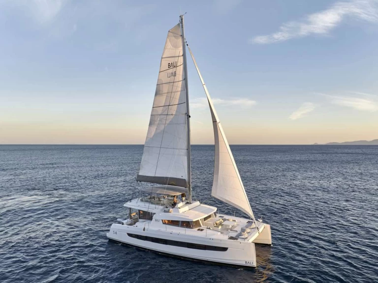 Bareboat Rental Luxury Yacht Bali with a boat licence