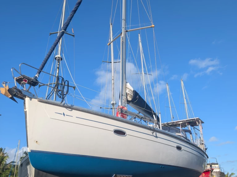Sailboat rental with or without captain Bavaria Punaauia