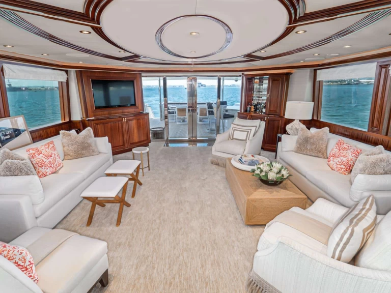 Boat rental Westport BETH ANN in New England on Samboat