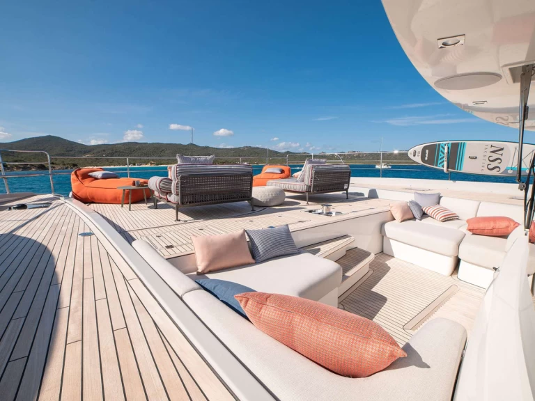 Luxury Yacht rental with or without captain Lagoon Olbia