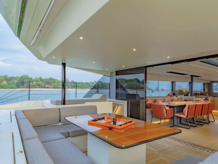 Luxury Yacht rental with or without captain McCohangy Boats Imperia