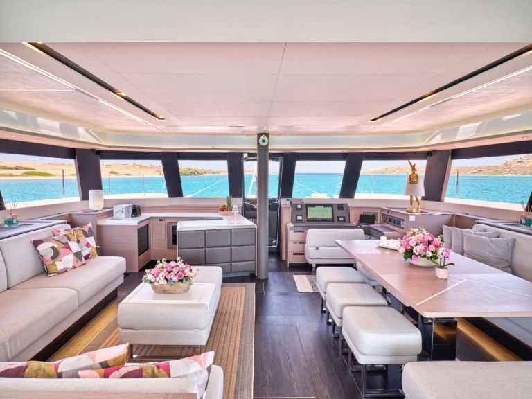 Luxury Yacht rental in El Gouna - Fountaine Pajot PIXIE