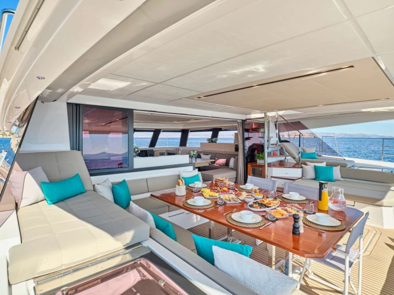 Bareboat Rental Luxury Yacht Fountaine Pajot with a boat licence