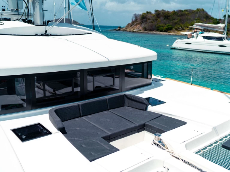 Luxury Yacht rental with or without captain Lagoon Split