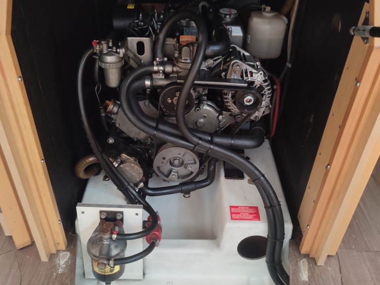 Bénéteau Oceanis 38 in Lefkáda on SamBoat