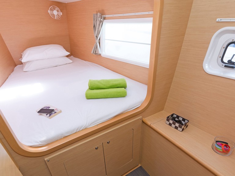 Rent a Lagoon Lagoon 380 Lávrio