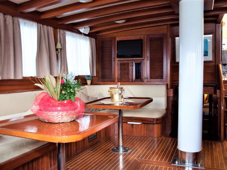 Sailboat rental with or without captain  Milazzo