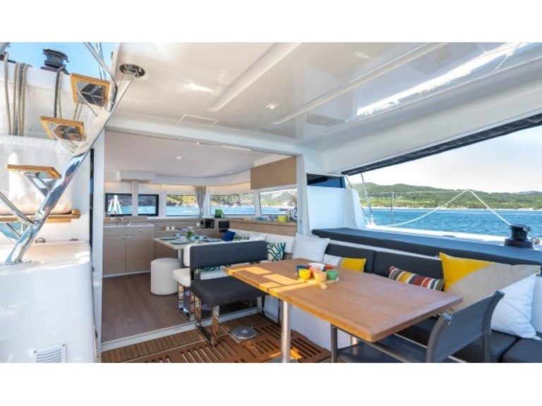 Lagoon Lagoon 43 in Sukošan on SamBoat