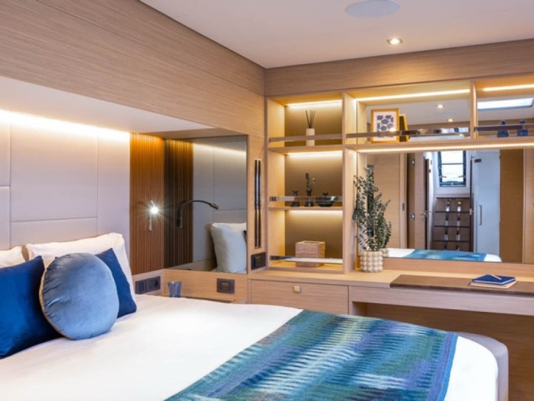 Catamaran rental with or without captain Lagoon Cugnana Verde