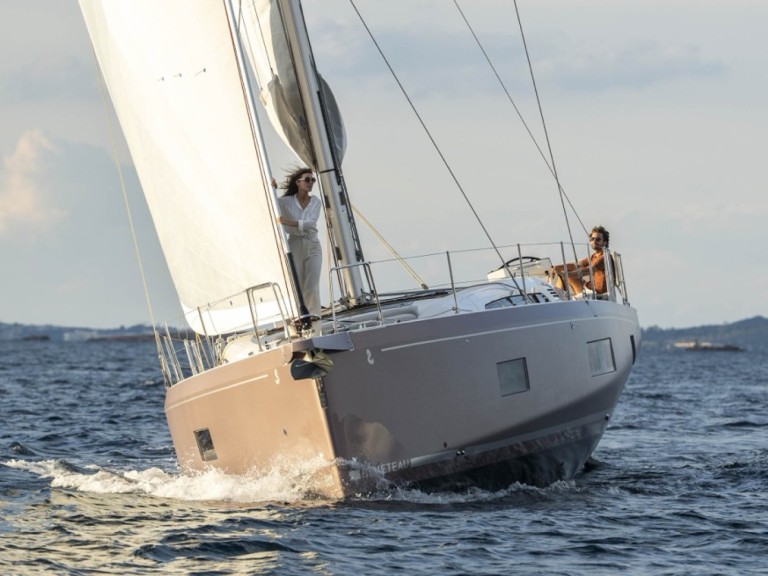 Boat rental Bénéteau Oceanis 52 in Cugnana Verde on Samboat