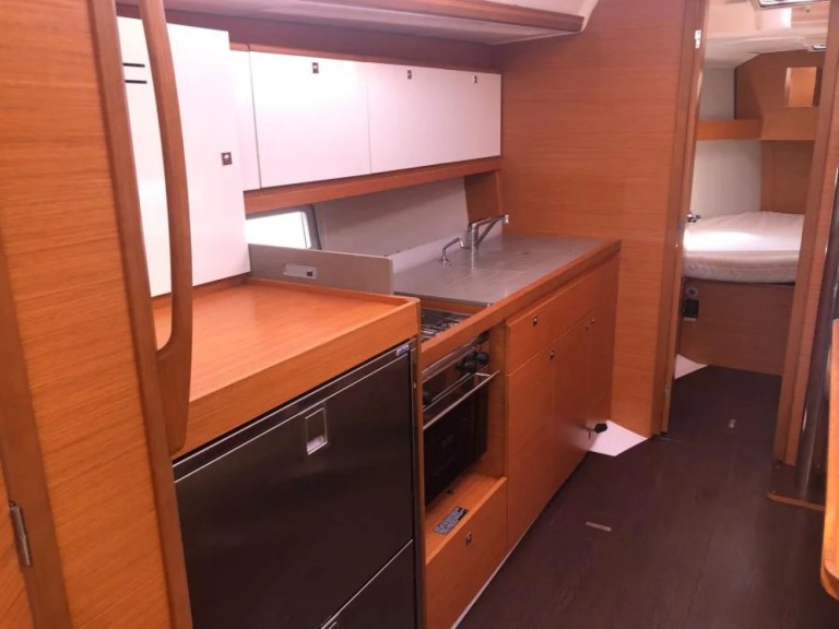 Yacht charter Cagliari cheap Dufour 390