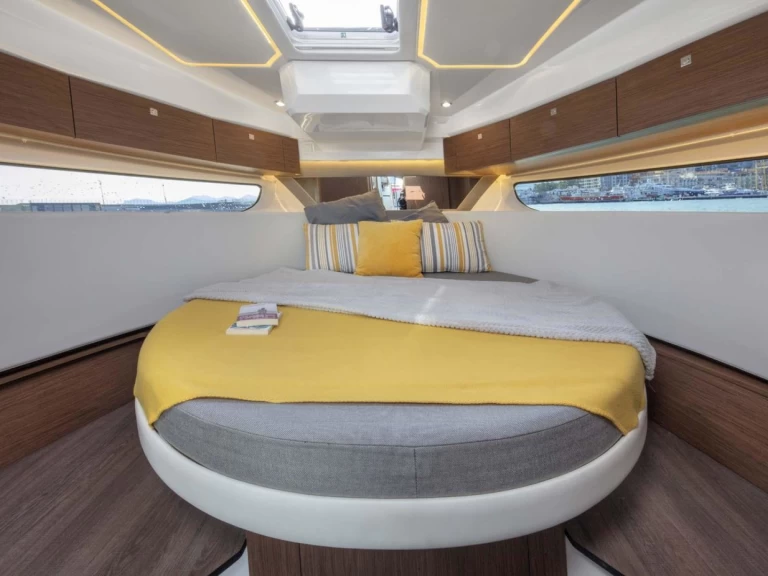 Boat rental Jeanneau Merry Fisher 1095 in Biograd na Moru on Samboat