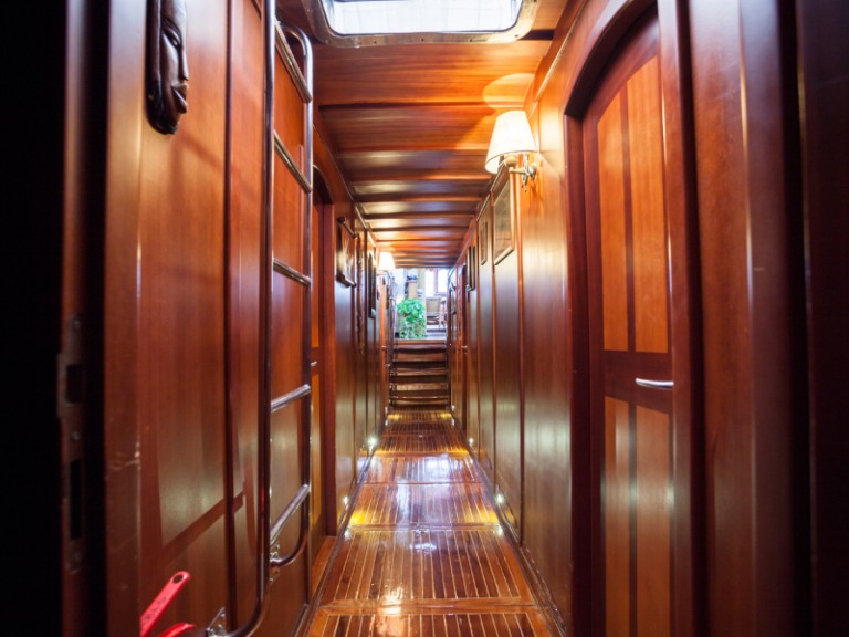  Latife Sultan in Milazzo on SamBoat