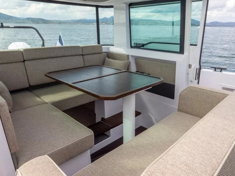 Bareboat Rental Motorboat Axopar with a boat licence