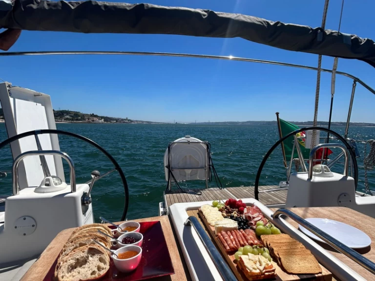 Rent a Dufour Dufour 460 Grand Large Cascais