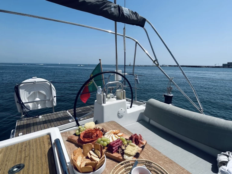 Sailboat rental in Cascais - Dufour Dufour 460 Grand Large