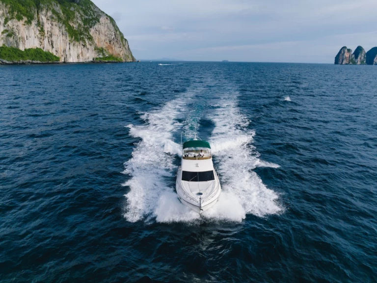 Princess Princess 42 Fly in Phuket (City) on SamBoat